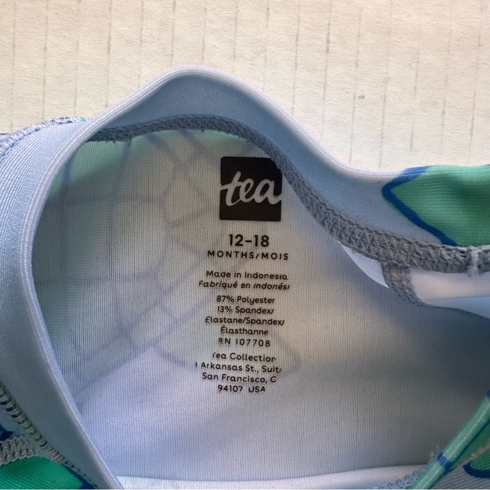 Tea Collection Turtle Print Rash Guard (12–18 Months) 🐢 - Picture 2 of 7